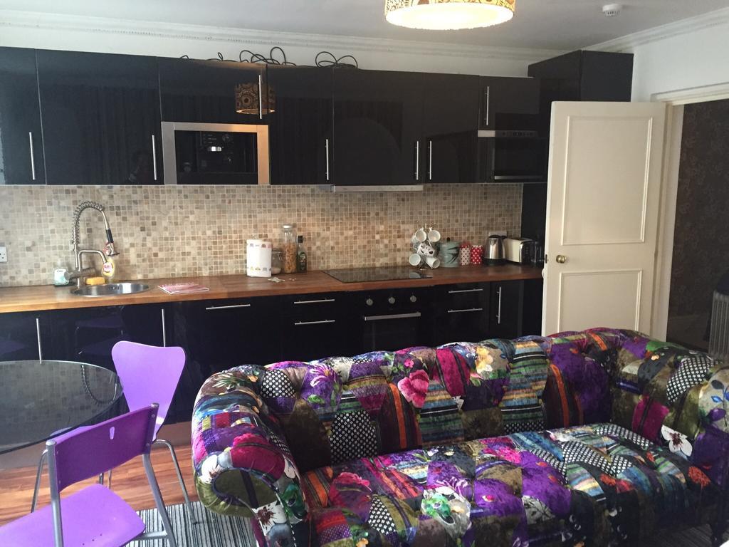 City Centre - Rivers Street, Quiet 2 Bed Ground Floor Georgian Garden Apartment 바스 외부 사진