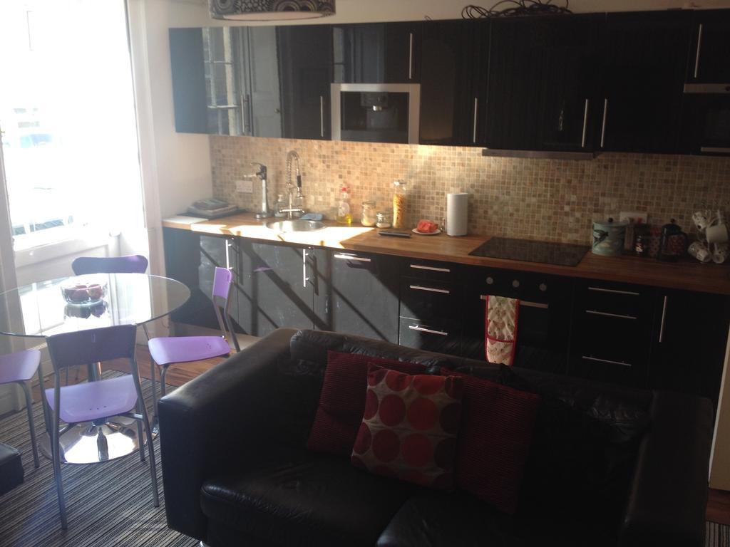 City Centre - Rivers Street, Quiet 2 Bed Ground Floor Georgian Garden Apartment 바스 외부 사진