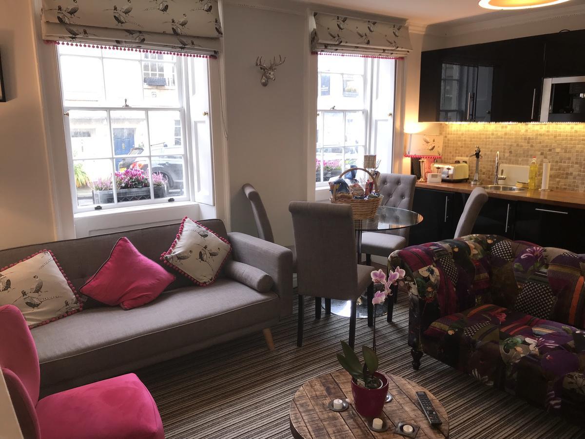 City Centre - Rivers Street, Quiet 2 Bed Ground Floor Georgian Garden Apartment 바스 외부 사진